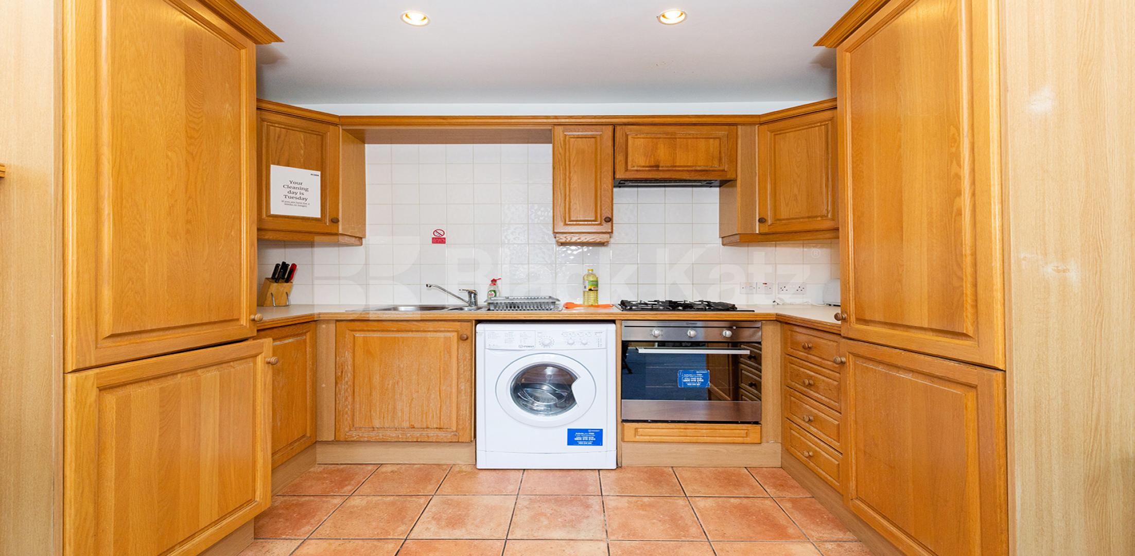 			WAREHOPUSE CONVERSION!, 1 Bedroom, 1 bath, 1 reception Flat			 Crawford Passage EC1R, FARRINGDON / HOLBORN